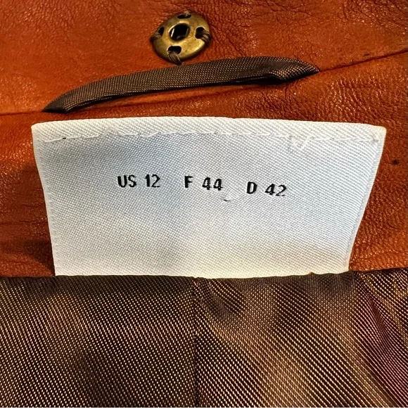 Akris Punto Lambskin and Wool Jacket - Picture 10 of 16